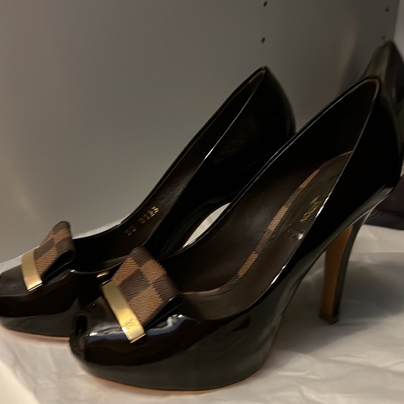 Authentic Louis Vuitton heels New size 35 - Picture 5 of 8